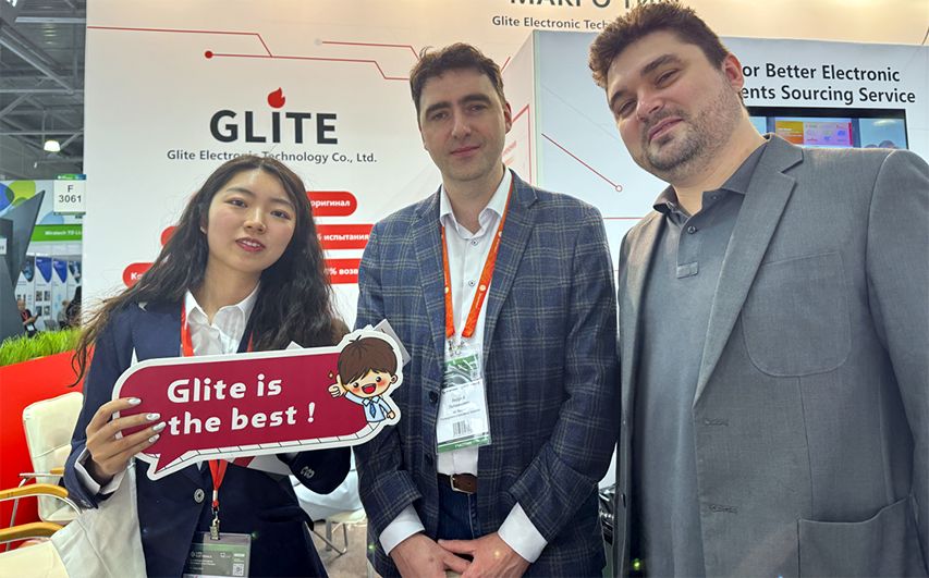 glite electronics Expo staff